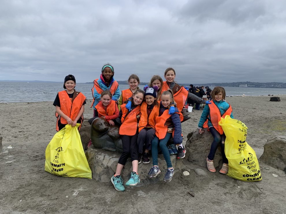 Girl Scouts of Western Washington Clean up Seattle Alki Beach